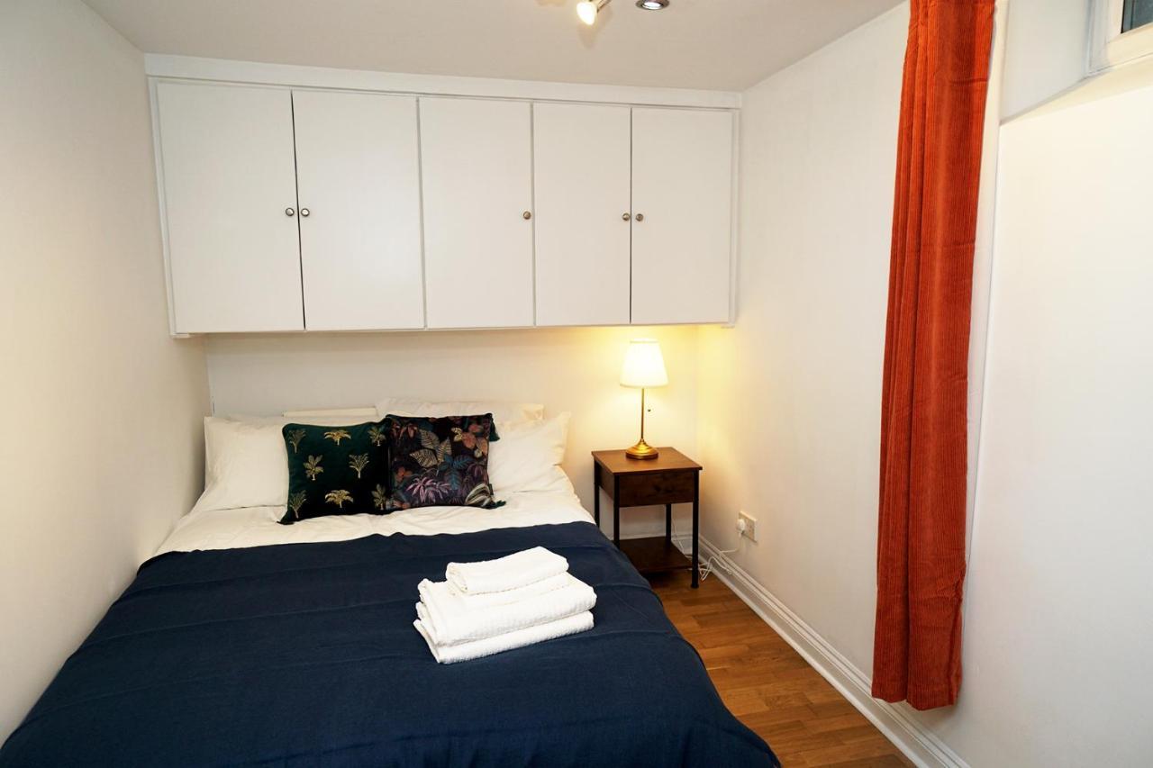 Cozy Retreat By Aresti Hotels London Eksteriør bilde